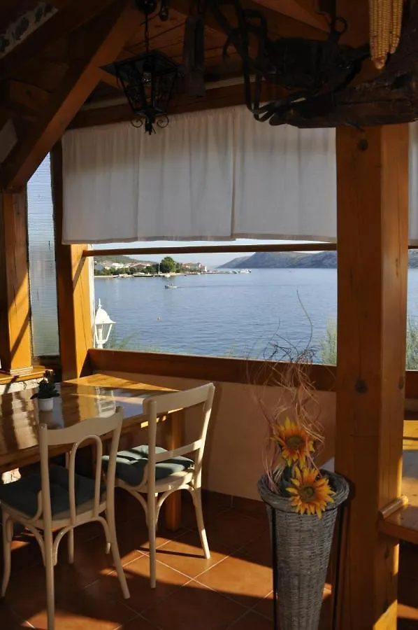 Apartment In Barbat With Balcony, Air Conditioning 660-2 Barbat na Rabu Croatia